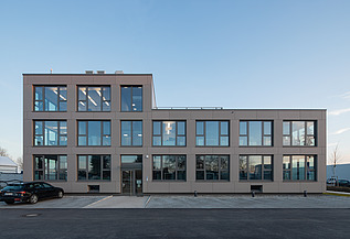 Foto des Büroneubaus ZÜBLIN Neu-Ulm. Außenaufnahme.