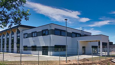 Photo of the administration building in Nalbach.