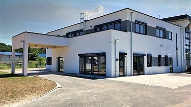 Foto des Verwaltungsgebäudes in Nalbach.