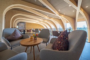Photo of the interior of the wine hotel in Gengenbach. Striking cloister vault made of LENO-BSP.