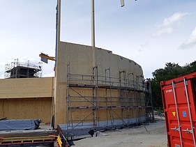 Photo of the wooden construction of the Globe Theater Coburg.