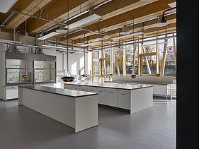 Photo of a laboratory workroom at JOWAT Haus der Technik.