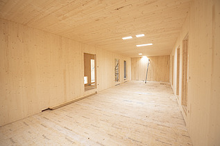 Photo of the Elias-Schrenk-Haus retirement home in Tuttlingen. You can see wooden walls and wooden elements.
