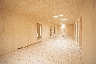 Photo of the Elias-Schrenk-Haus retirement home in Tuttlingen. You can see wooden walls and wooden elements.