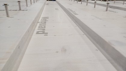Foto eines HBV-Elements mit Kerve in der Produktion. BV M-Plaza München.