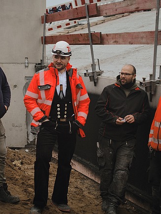 Topping-out speech by timber construction project manager Alexander Schütz.
