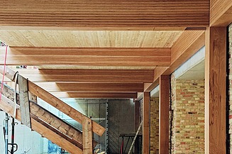 LENO-KIT from ZÜBLIN Timber. Poplar avenue Berlin Photo of a timber construction site. You can see BauBuche beams.