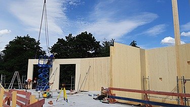 Photo of the wooden construction of the Globe Theater Coburg.