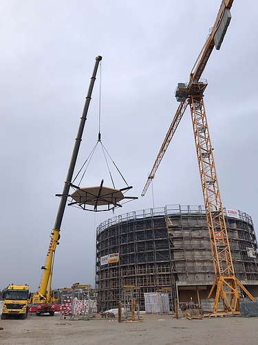 Foto der Holzbaumontage des Globe Theaters in Coburg.