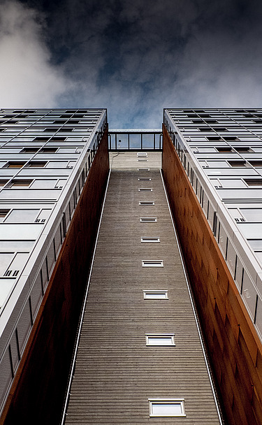High-rise residential building Photo of the high-rise residential building
