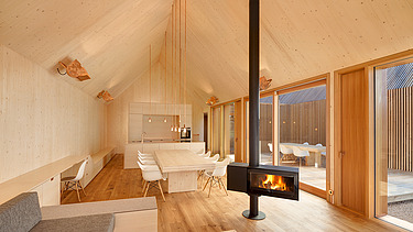 Photo of a modern living room with many LENO-BSP surfaces.