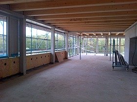 Photo of the Flexim Berlin shell from the inside. On display: Wood-concrete composite ceilings.