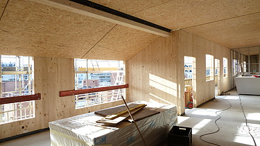 Photo of a building shell made of LENO cross laminated timber.