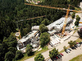Photo of the visitor center in Ruhestein, aerial view.