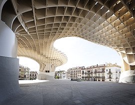 Foto der Pilzkonstruktion aus Holz des Metropol Parasols in Spanien.