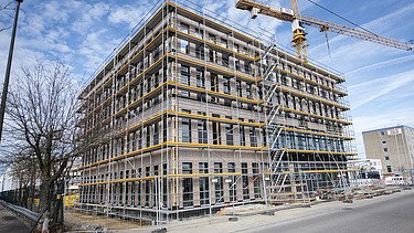 Shell construction photo of the new ZÜBLIN Timber office building.