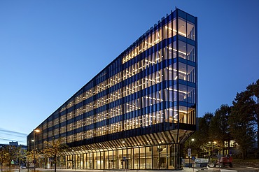 Finansparken Bjergsted, Stavanger Photo of the modern Finansparken Bjergsted building, Stavanger.