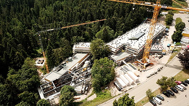 Photo of the visitor center in Ruhestein, aerial view.