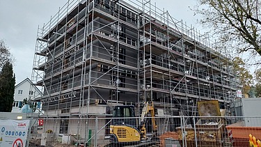 Foto des Rohbaus der Joseph-Stiftung in Bayreuth. 