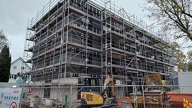 Foto des Rohbaus der Joseph-Stiftung in Bayreuth. MOLENO-Bauweise.