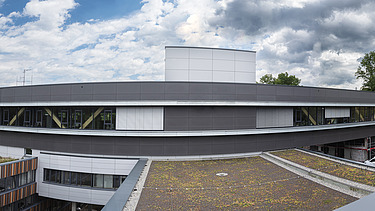 Photo of the new building of the district administration office in Calw.