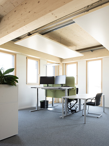 Photo of a furnished office space at ZÜBLIN Timber.