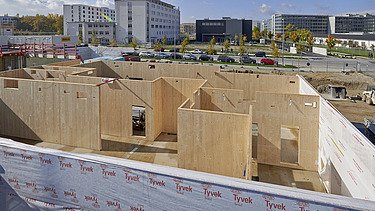 Photo of LENO cross laminated timber elements in the shell.