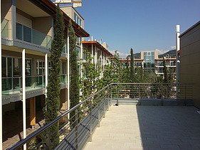 Photo of the Hotel Aqualux ini Bardolino. Exterior view.