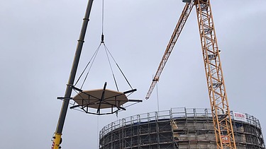 Foto der Holzbaumontage des Globe Theaters in Coburg.