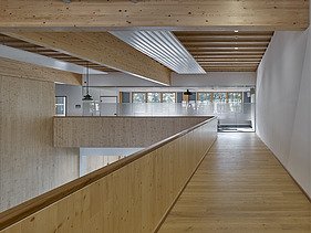 Photo of a corridor area in the JOWAT Haus der Technik building.