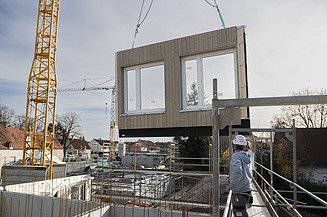 Lifting in the prefabricated LENO®-ADD external walls.