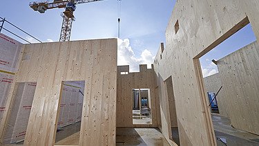 Photo of LENO cross laminated timber elements in the shell.