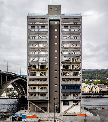 Photo of the high-rise residential building 