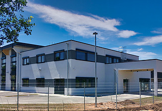 Foto des Verwaltungsgebäudes in Nalbach.