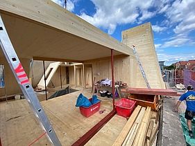 Photo of an assembly with LENO cross-laminated timber elements.