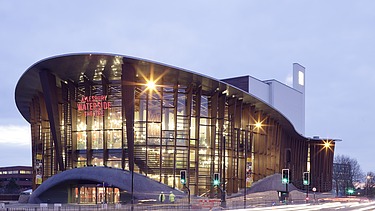Foto des Gebäudes Waterside Theaters in Aylesbury.