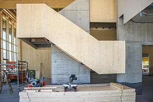 Photo of the shell from the inside. JOWAT House of Technology entrance area.