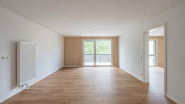 Foto eines Innenraums der Joseph-Stiftung in Bayreuth. Man sieht LENO-ADD-Außenwandelemente.