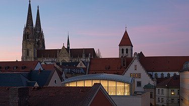 Exterior view of the Regensburg synagogue.