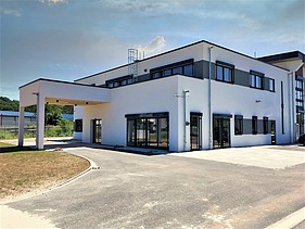 Foto des Verwaltungsgebäudes in Nalbach.