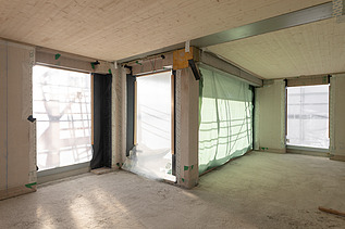 Foto eines Innenraumes aus Holz.