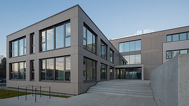 Photo of the new ZÜBLIN Neu-Ulm office building. Exterior view.