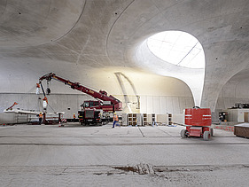 Photo of the concrete columns of the Stuttgart21 project. Everyday construction site life.