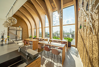 Photo of the interior of the wine hotel in Gengenbach. Striking cloister vault made of LENO-BSP.